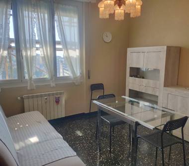 Trilocale in affitto a Genova, Zona Sestri Ponente