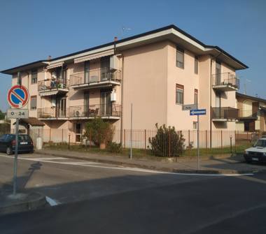 Trilocale in vendita a Sant'Alessio con Vialone (Pavia), Via Carlo Porta 23