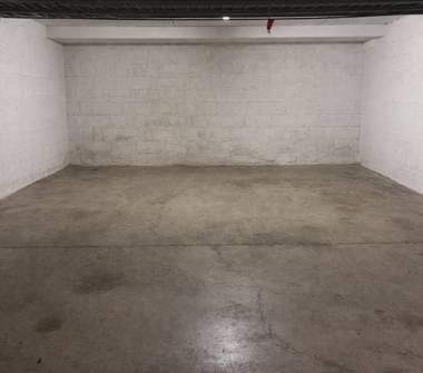 Box/Garage/Posto auto in vendita a Roma, Zona Portuense, Largo di Santa Silvia 4