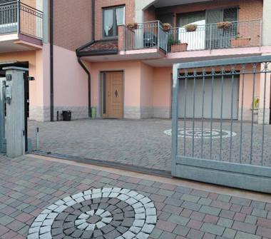 Porzione di casa in affitto a Saltrio (Varese)