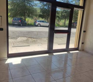 Ufficio in affitto a Castrolibero, Frazione Andreotta, via Palermo 39 c