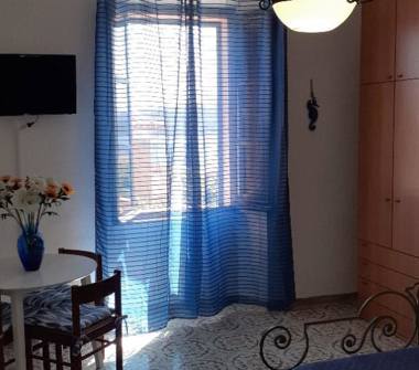 Affitto Appartamento Vacanze a La Maddalena (Sassari), Via Guglielmo Marconi 20