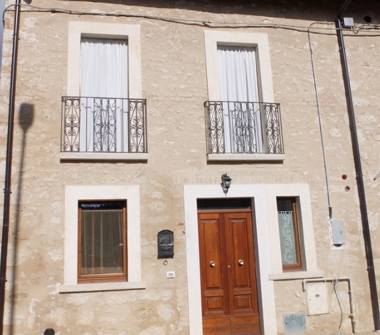 Affitto Casa Vacanze a Prata d'Ansidonia (L'Aquila), Via Roma 21