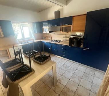 Quadrilocale in affitto a Carate Brianza (Monza e Brianza), Via San Simpliciano 12