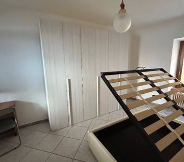 Bilocale in affitto a Viggiù (Varese), Via Luigi Buzzi-Leone 22