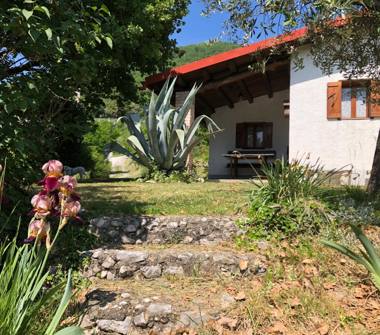 Casa indipendente in vendita a Sarmede, Frazione Rugolo, Borgo Rugolet 19