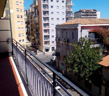 Appartamento in vendita a Catania, Zona Viale Mario Rapisardi, Via Ammiraglio Caracciolo 6