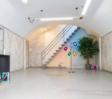 Negozio in vendita a Napoli, Zona Pendino, Corso Umberto I 150