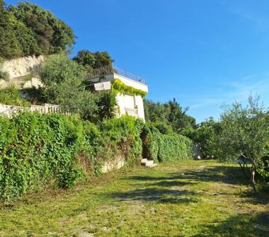 Casa indipendente in vendita a Vieste (Foggia), Contrada Scialara 1