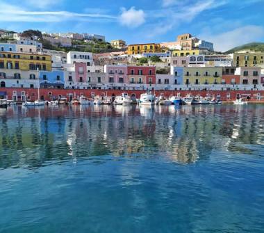 Affitto Appartamento Vacanze a Ponza, Frazione Le Forna