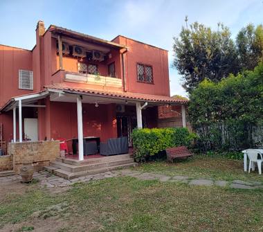 Casa indipendente in affitto a Fiumicino, Frazione Stazione Di Maccarese-Fregene, Via Maratea 142