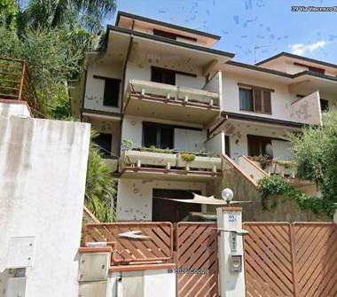 Villetta a schiera in vendita a Montecatini-Terme (Pistoia), via v B 2