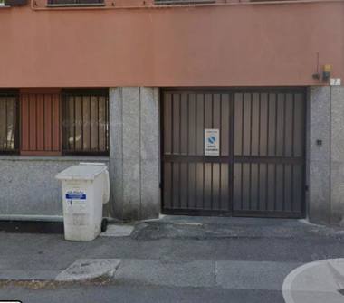 Box/Garage/Posto auto in affitto a Pavia, Frazione Centro città, via maestri comacini 7