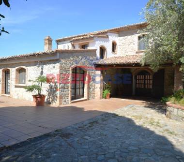 Rustico/Casale in vendita a Corigliano-Rossano, Frazione Piragineti, Contrada Piragineti 98