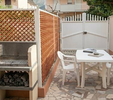 Casa indipendente in affitto a Palermo, Zona Mondello, Viale Galatea 6