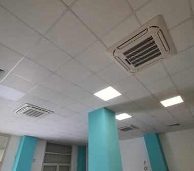 Laboratorio in affitto a Reggio Calabria (Reggio Calabria), Via Magna Grecia 6