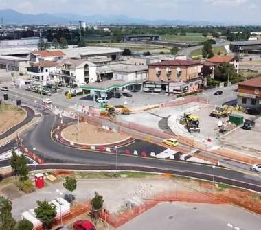 Magazzino in affitto a Dalmine (Bergamo), Via Provinciale 27