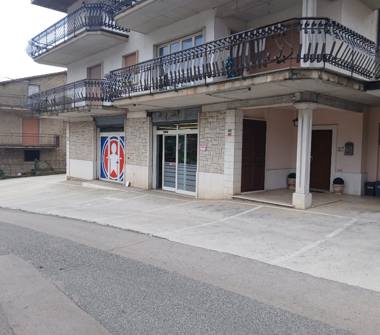 Negozio in affitto a Lenola (Latina), Via Pietra dei Corvi 118
