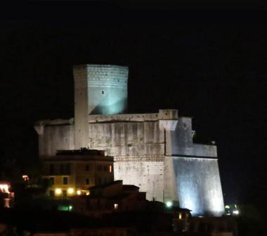 Quadrilocale in vendita a Lerici (La Spezia)