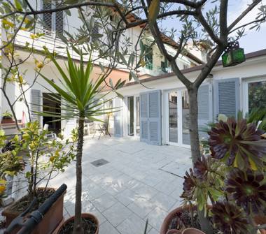 Casa indipendente in vendita a Firenze, Zona Firenze Nova, Via Annibal Caro 11