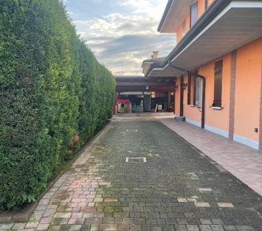 Villetta a schiera in vendita a Marmirolo (Mantova)