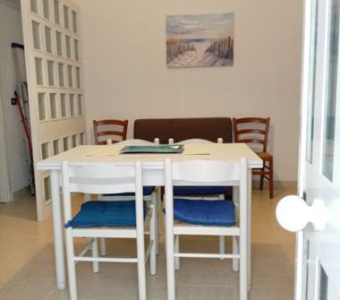 Affitto Appartamento Vacanze a Siniscola, Frazione La Caletta, Via Tharros 2