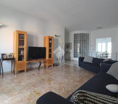 Affitto Appartamento Vacanze a Giulianova (Teramo), Via Trieste 165
