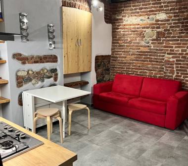 Affitto Loft/Open Space Vacanze a Torino, Zona Aurora, Via Parma 13