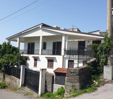 Villa in vendita a Vibonati, Frazione Villammare, Via Ferdinando Magellano 9