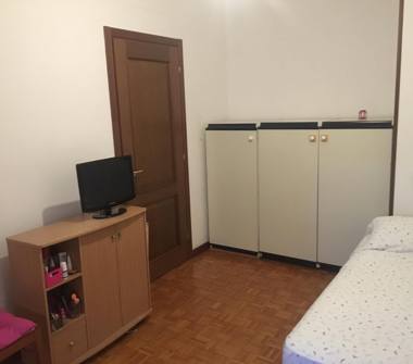 Affitto Stanza Singola a Milano, Zona Chiesa Rossa, Via Guido de Ruggiero 85