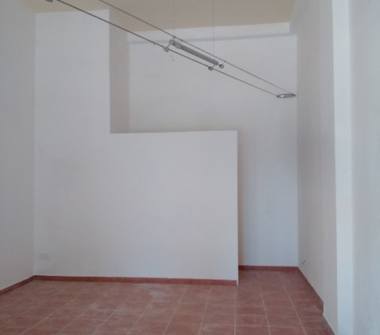 Negozio in affitto a Cecina (Livorno), Viale Italia 29