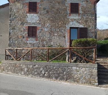 Rustico/Casale in vendita a Castelnuovo di Garfagnana, Frazione Stazzana, Località Croce di Stazzana Colle 94
