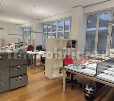 Ufficio in vendita a Bergamo, Zona Centro, Galleria Fanzago 32