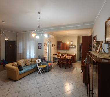Trilocale in vendita a Catania, Zona Viale Mario Rapisardi, Via Serve della Divina Provvidenza 7