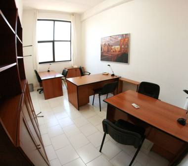Laboratorio in affitto a Casalnuovo di Napoli (Napoli), Via Nazionale delle Puglie 36