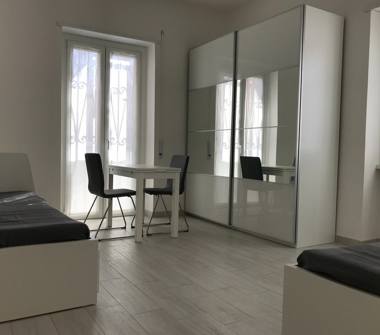 Porzione di casa in affitto a Roma, Zona Romanina, Via Cestio Gallo 1