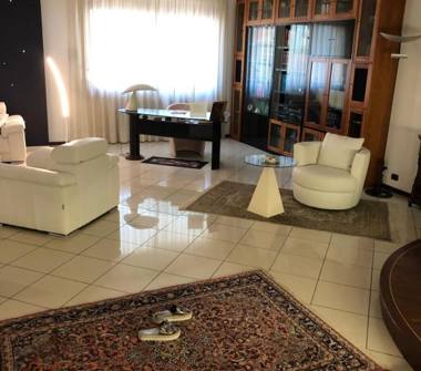 Villa in vendita a Leonforte (Enna), Contrada Pianetti 1