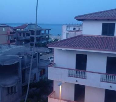 Quadrilocale in vendita a Strongoli, Frazione Marina Di Strongoli, Via Enotria 1