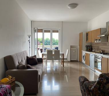 Quadrilocale in affitto a Milano, Zona Famagosta, Via Ovada 9