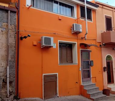 Casa indipendente in vendita a Ossi (Sassari), Via Santa Vittoria 28