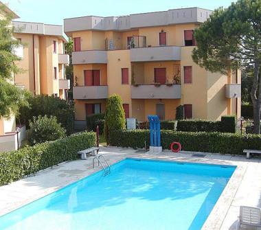 Bilocale in affitto a Peschiera del Garda, Frazione San Benedetto, via goldoni 1