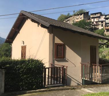 Trilocale in affitto a Berbenno di Valtellina, Frazione Maroggia