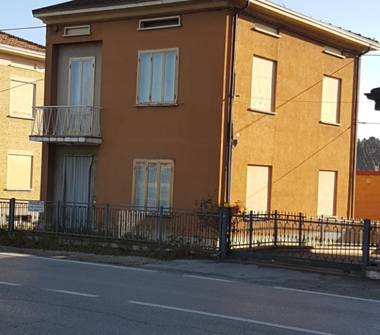 Casa indipendente in vendita a Vallefoglia, Frazione Morciola, Via Nazionale 191