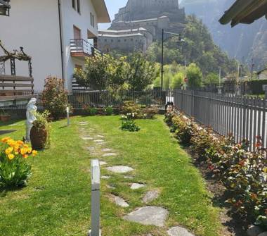 Trilocale in vendita a Hone (Aosta), Via Stazione 4