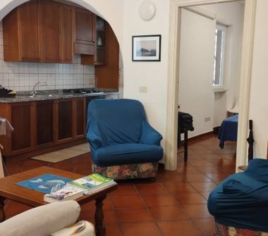 Trilocale in affitto a Ischia, Frazione Ischia Porto, Corso Vittoria Colonna 21