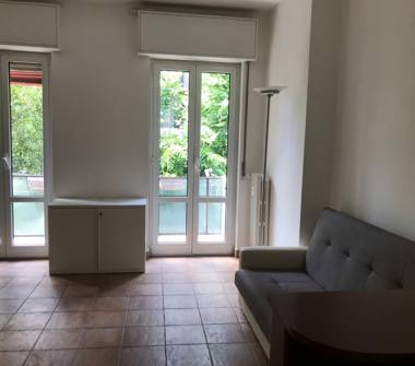 Bilocale in affitto a Milano, Zona Maciachini, Via Monzambano 9