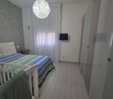 Trilocale in vendita a Parma, Zona Montanara