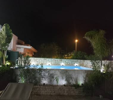 Villa in vendita a Ostuni, Frazione Diana Marina, Via Petrolla 1