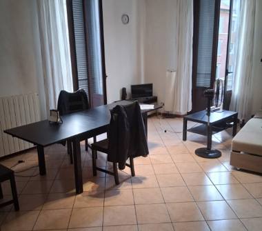 Bilocale in affitto a Milano, Zona Lodi, Via Oglio 35