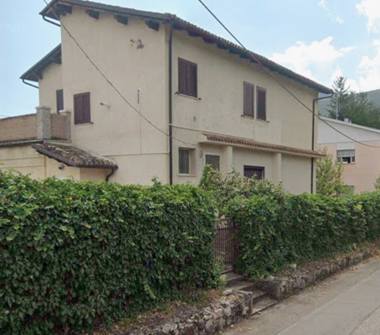 Villa in vendita a Navelli (L'Aquila), Via del Commercio 6